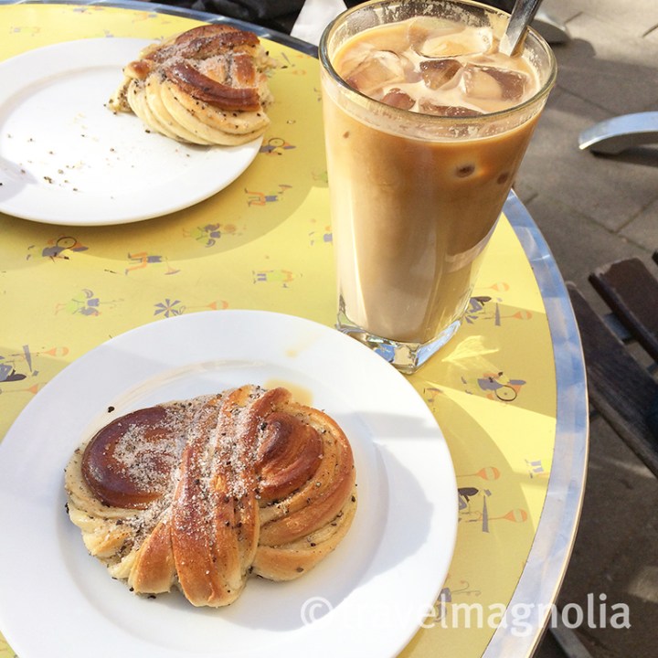 Fika, kardemummabullar, iced coffee, Sweden