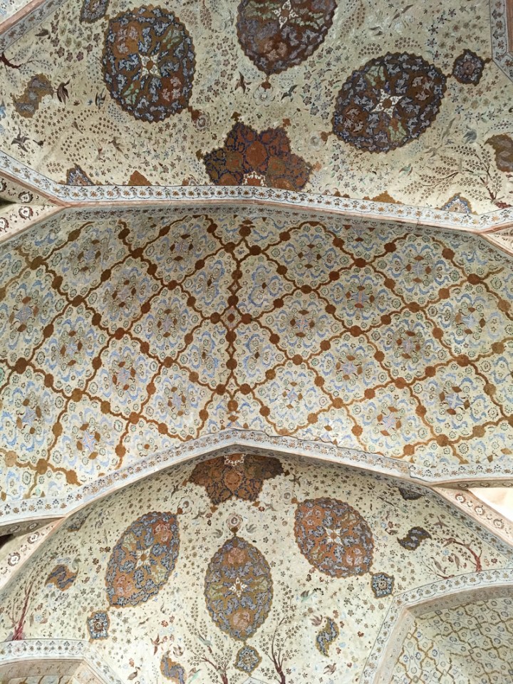 AliQapuPalace_Frescoes_Isfahan