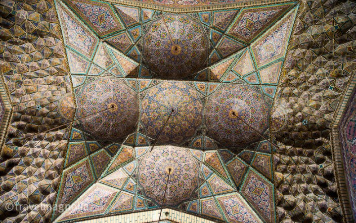 Shiraz_PinkMosque_Ceiling